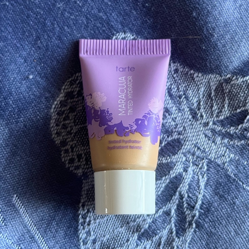 Tarte maracuja tinted hydrator, 22s light sand, sealed and unopened .16fl